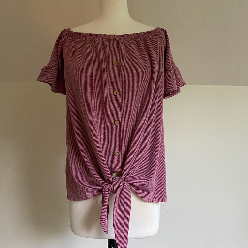 Off the shoulder, tie waist, faux button up